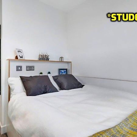 Zeni Ensuite Rooms, Colchester Buitenkant foto