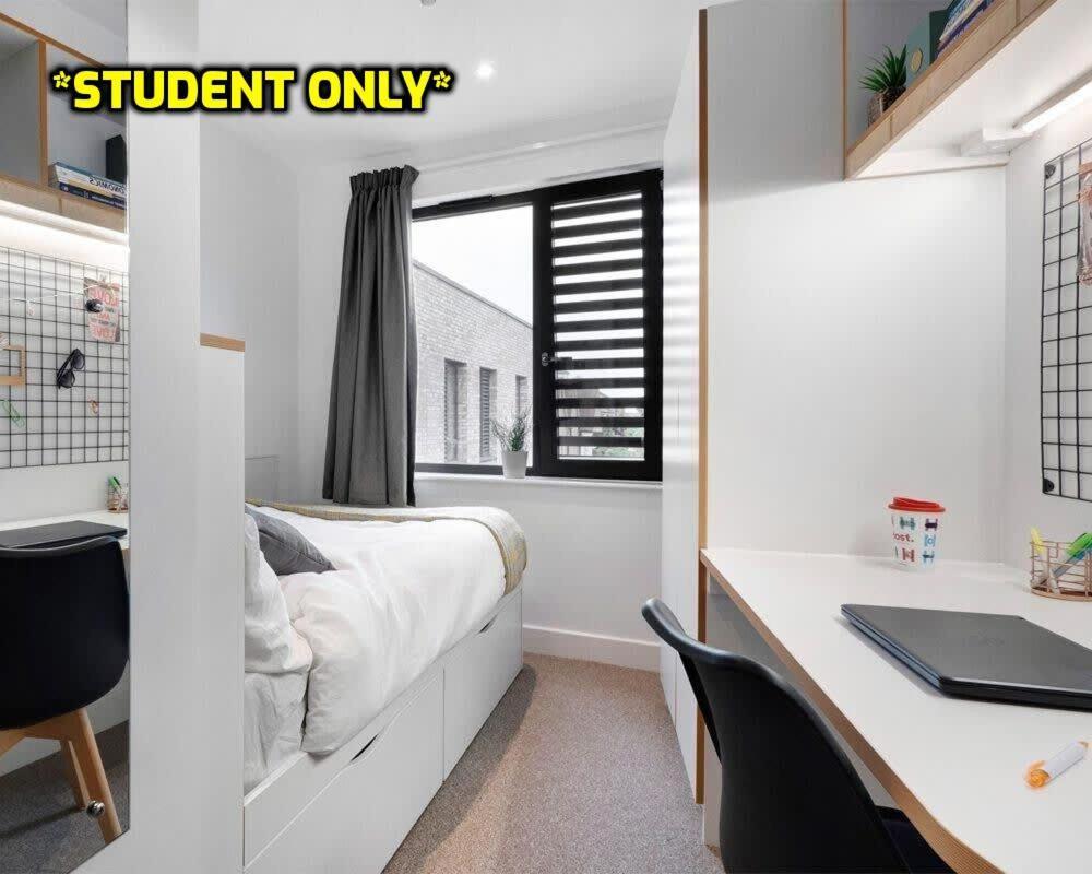 Zeni Ensuite Rooms, Colchester Buitenkant foto
